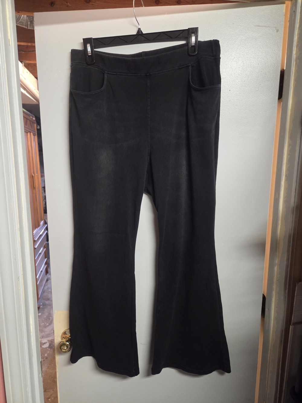 SHEIN Plus Size 3XL Black Pull-On Bootcut Flare Jeans - Very Soft & Comfy!